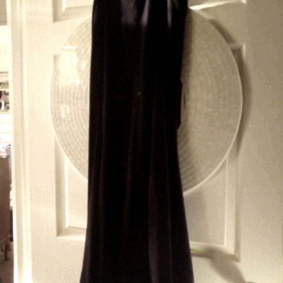 le chateau Dresses & Skirts - Stevie Nicks black Velvet curvy skirt